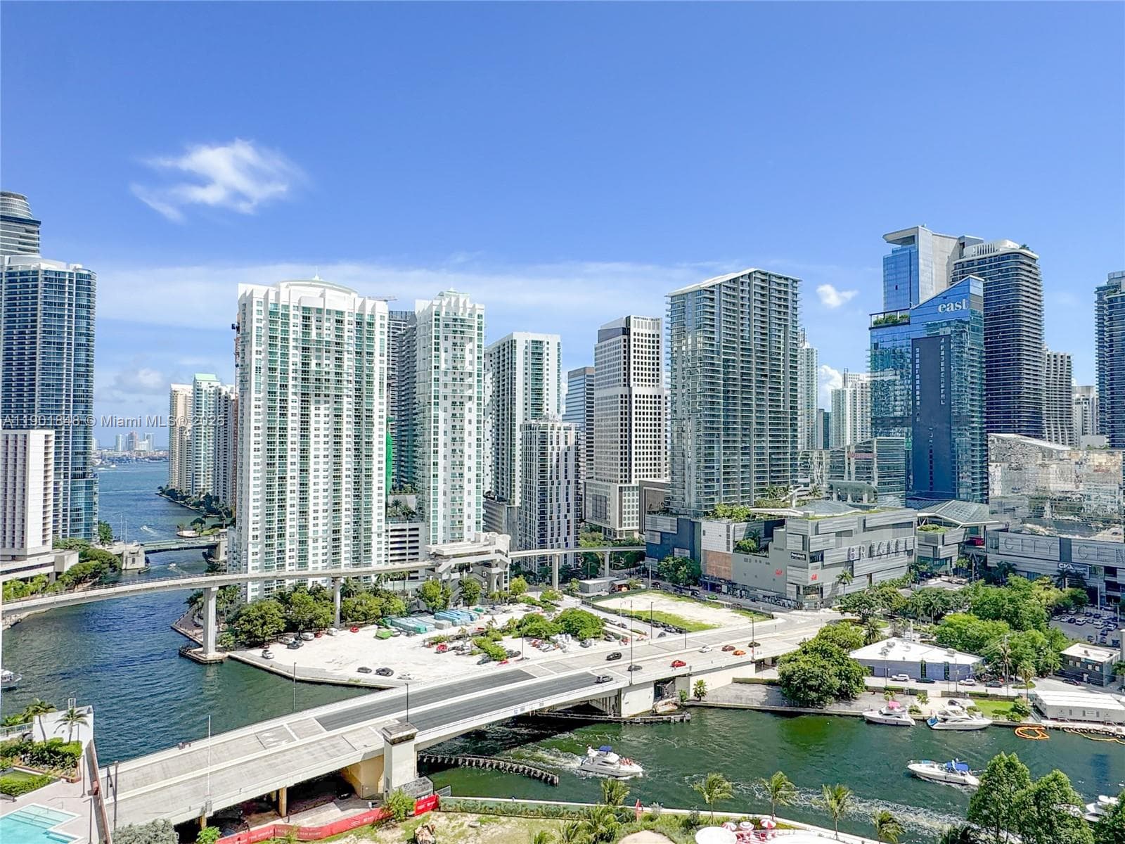IVY at Riverfront Unit 2401 condo rented at 90 SW 3rd St # 2401, Miami FL 33130
