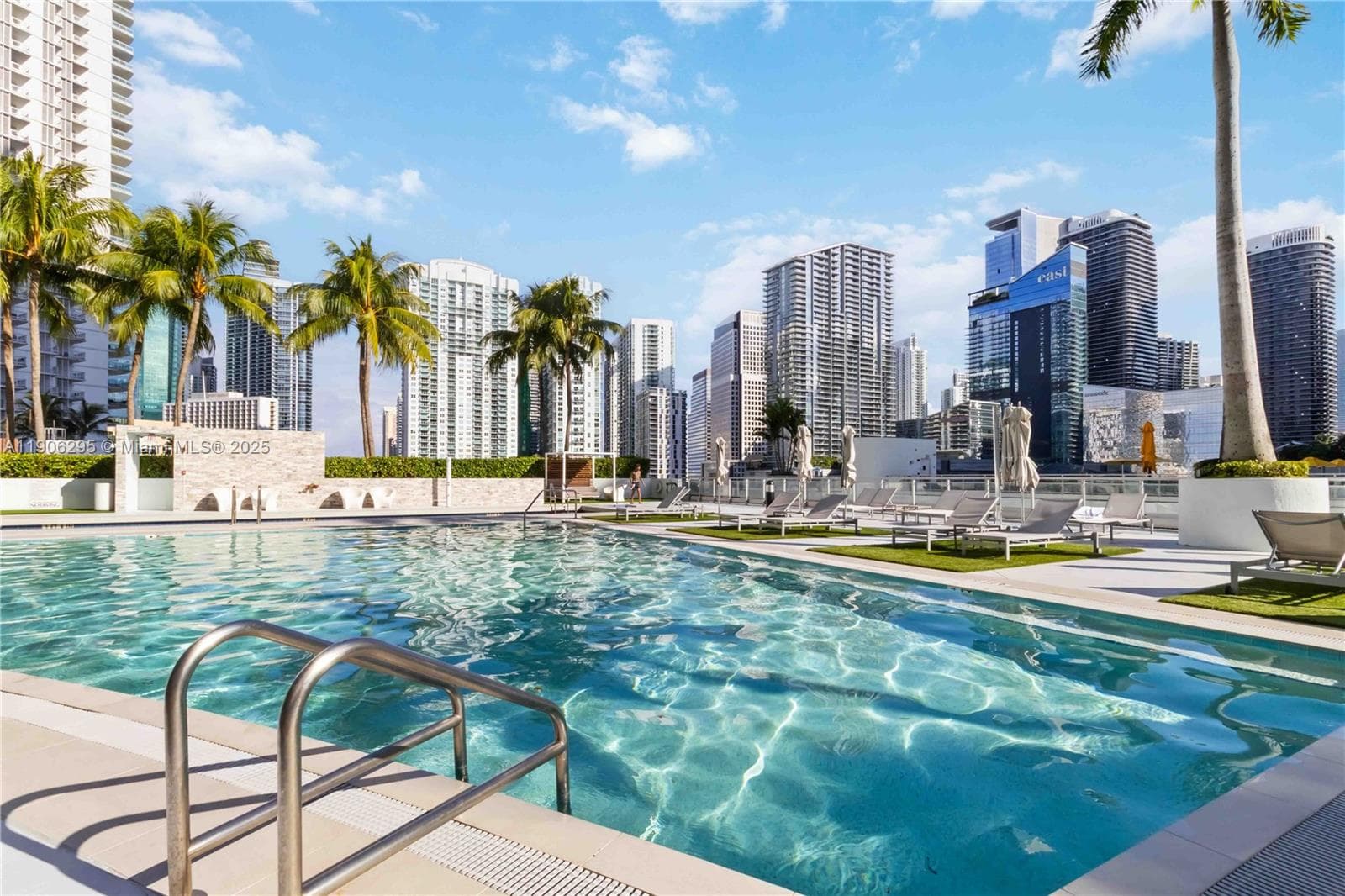 IVY at Riverfront Unit 4305 condo rented at 90 SW 3rd St # 4305, Miami FL 33130