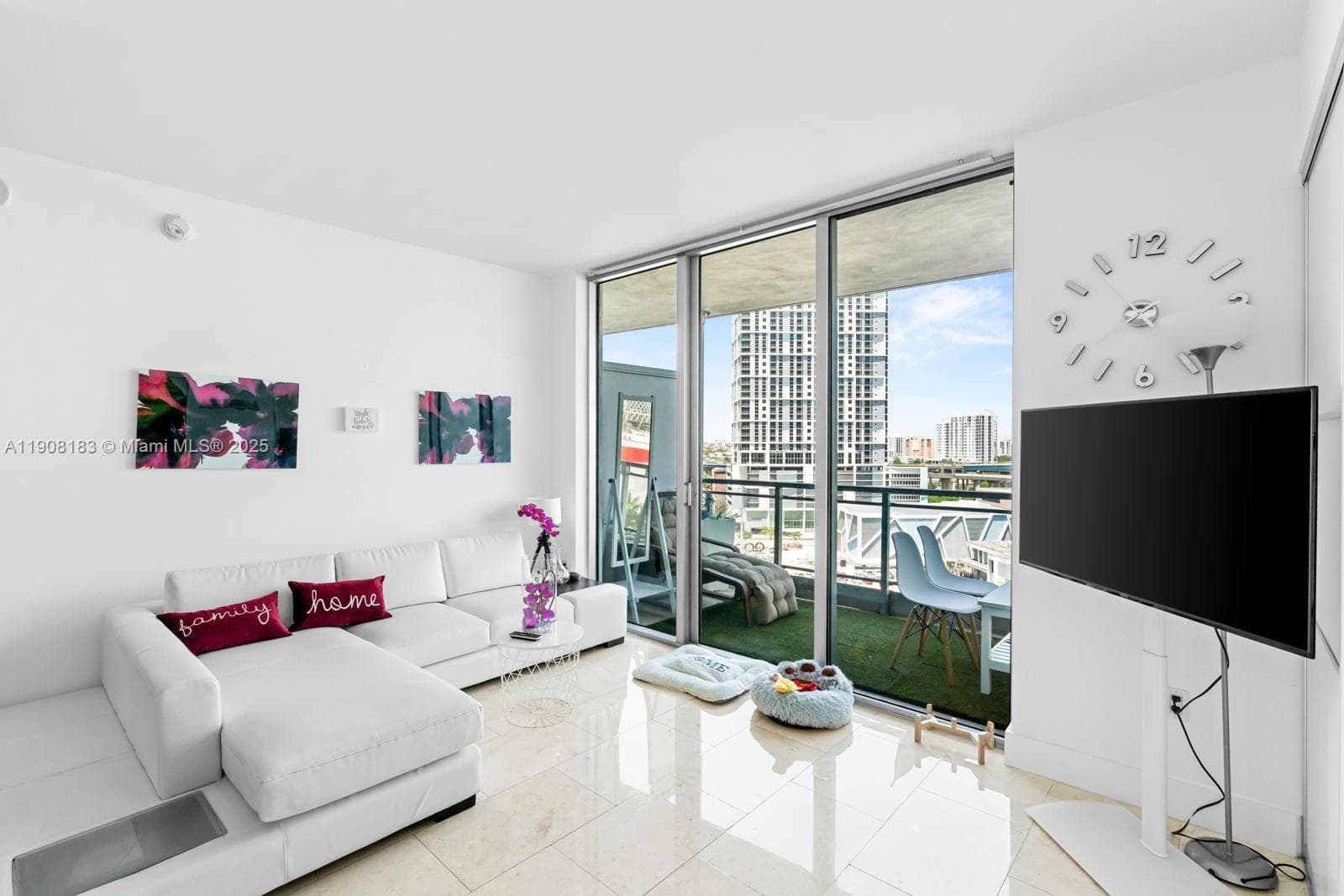 IVY at Riverfront Unit 1209 condo rented at 90 SW 3rd St # 1209, Miami FL 33130