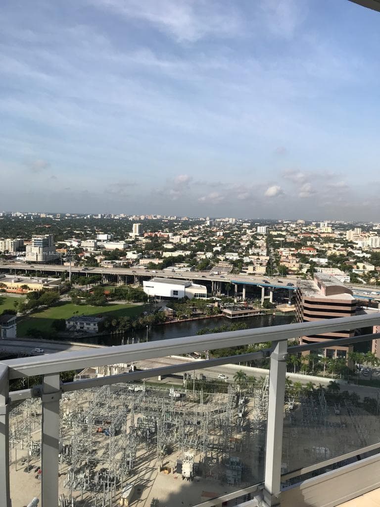 IVY at Riverfront Unit 2911 condo rented at 90 SW 3rd St # 2911, Miami FL 33130