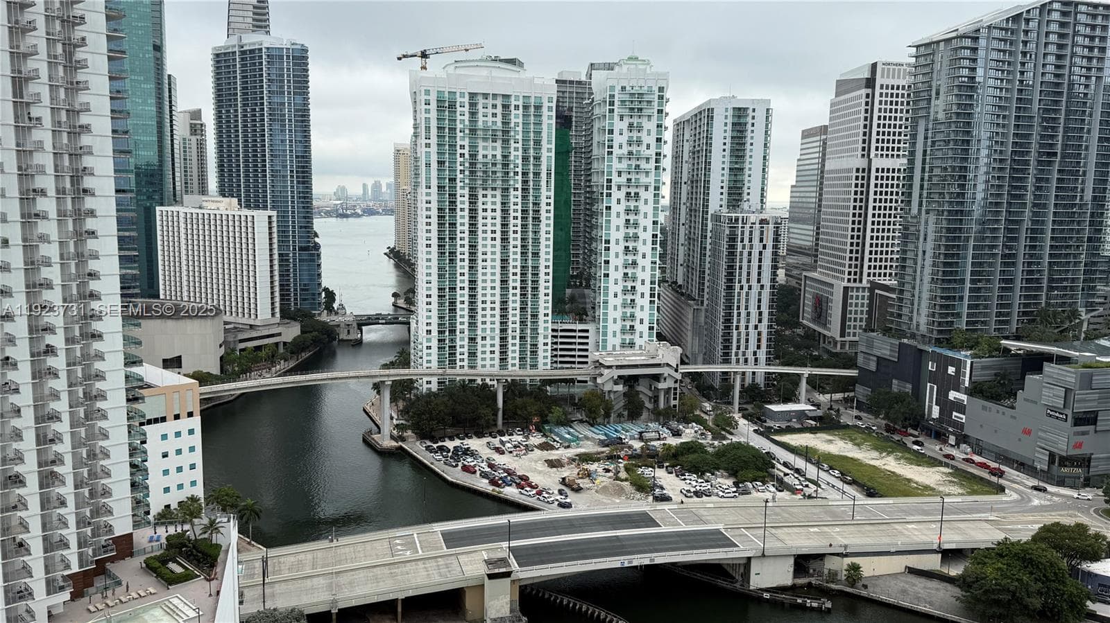 IVY at Riverfront Unit 3013 condo rented at 90 SW 3rd St # 3013 # 3013, Miami FL 33130