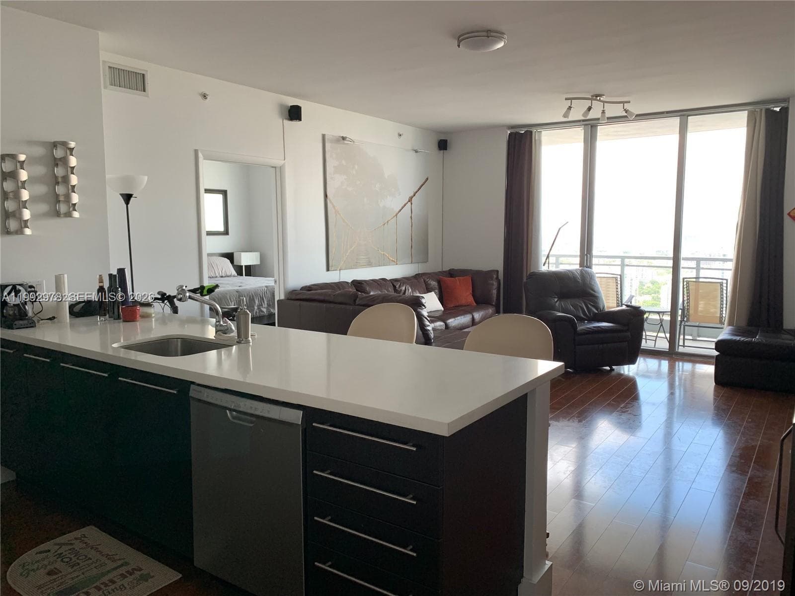 IVY at Riverfront Unit 4008 condo rented at 90 SW 3rd St # 4008, Miami FL 33130