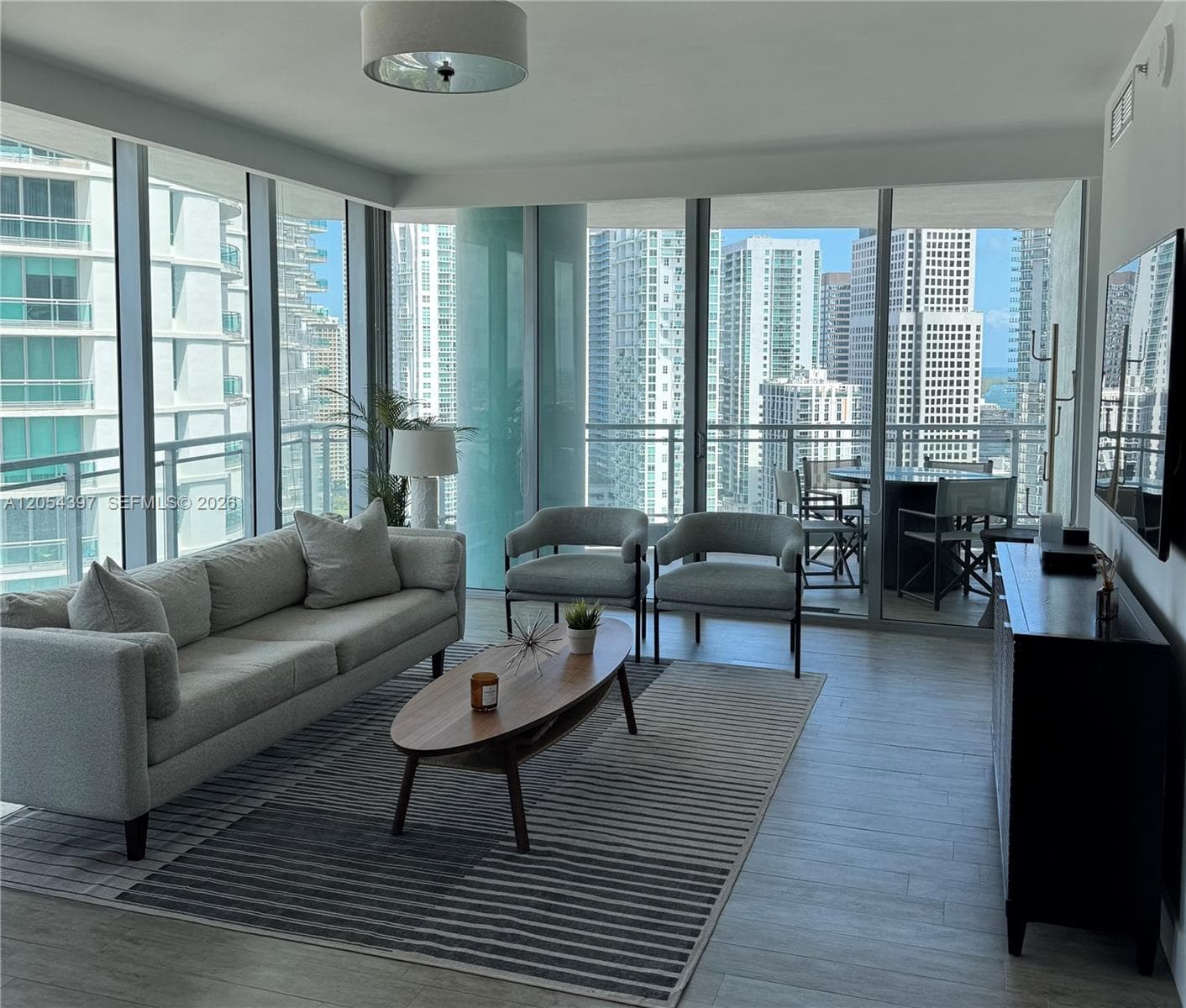 IVY at Riverfront Unit 3004 condo pending at 90 SW 3rd St # 3004, Miami FL 33130