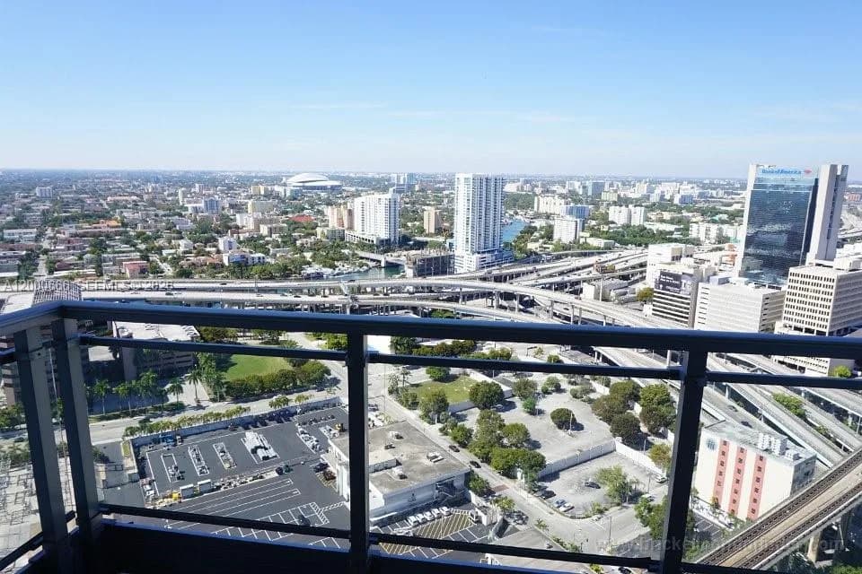IVY at Riverfront Unit 3505 condo for rent at 90 SW 3rd St # 3505, Miami FL 33130