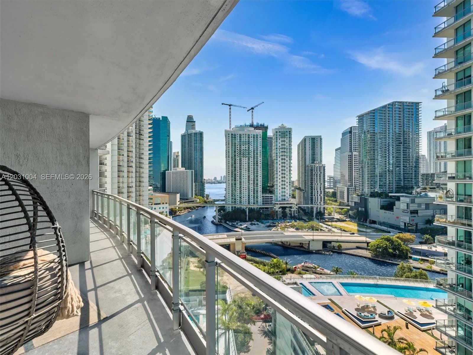 IVY at Riverfront Unit 2013 condo pending at 90 SW 3rd St # 2013, Miami FL 33130
